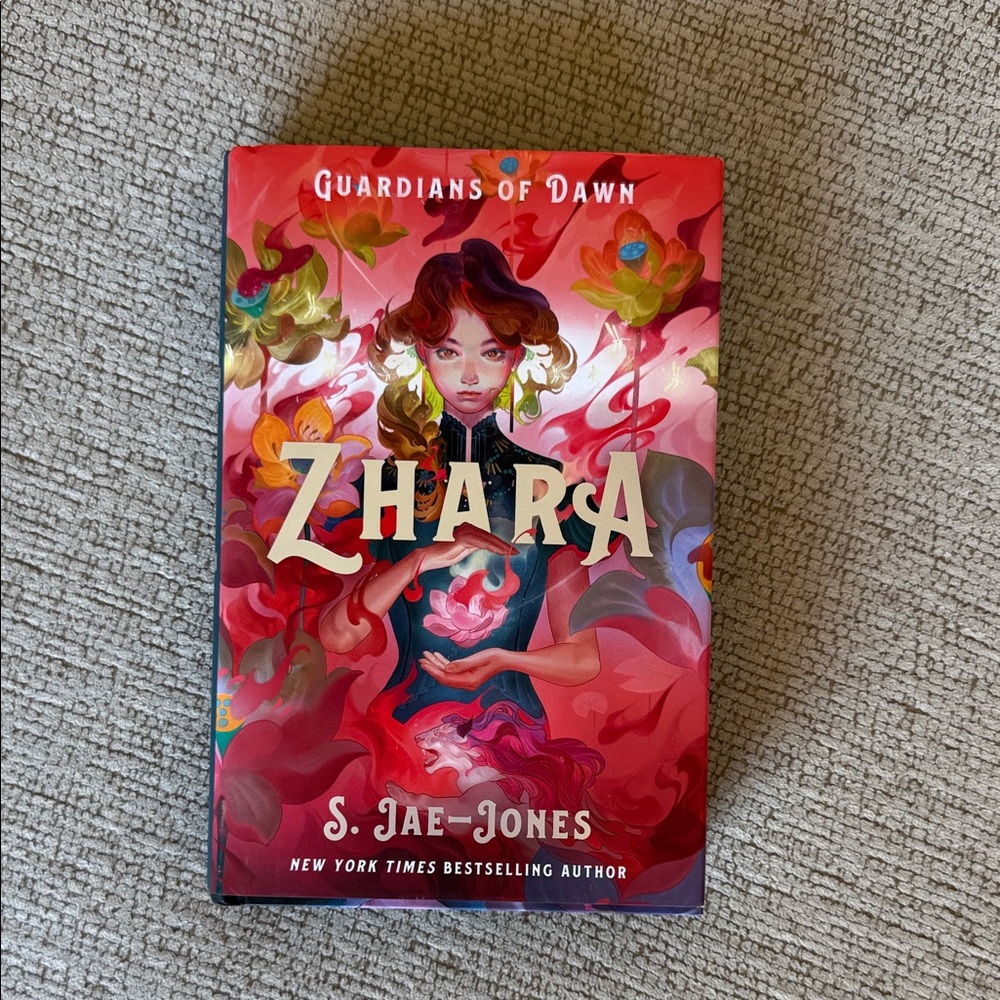 Guardians of Dawn: Zhara by S. Jae-Jones - Red Cover